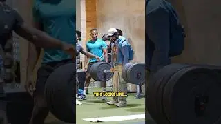 Fake weights ?😅 #anatoly #gym #prank #cleaner