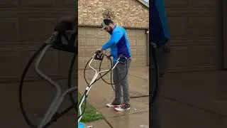Satisfying Driveway Pressure washing service #smallbusiness @surfacemaxx_
