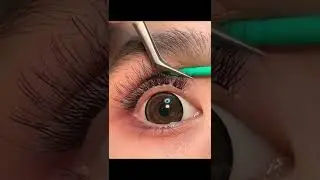 Magnetic eyelashes || credit goes to eyemakeupla on TikTok