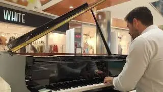 Rose of May 🌹Final Fantasy IX in a shopping mall