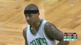 Thomas draws 'MVP' chants after four-point play