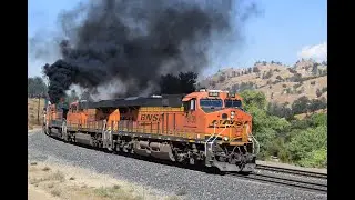 Old Smokey! BNSF intermodal on Tehachapi with Blown Turbo! Lots of smoke!!