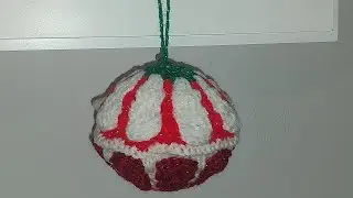 Bola de Navidad de grannys setenteros. Crochet, Porexpán