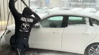 Auto im Winter richtig vom Schnee reinigen (ohne Lacksch&auml;den)