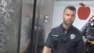 Maniacal laughter in elevator prank 😈