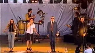 Ultra Bra - Kalifornian ruosteiset kukkulat