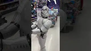 Storm Trooper & Dino Balloons &ndash; Giant Party Marvels Unleashed!