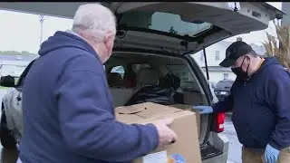 Austintown church hands out 75 boxes of food in 15 minutes