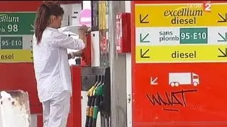 France : baisse des prix du carburant de 6 centimes &agrave; la pompe