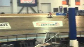 Home Depot Velodrome 9/15/12 - New track riders work together and go high