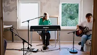 Annelu - kindapeaceofmind (Acoustic Session)