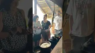Sri Lankan traditional cooking class with Tour Me Ceylon👊🍻 #traditional #cookingclass #srilanka