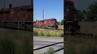 Canadian Pacific Blasting his Train Horn! LOUD! Wow! Jeff Parker @pyro8455 #shorts #youtubeshorts