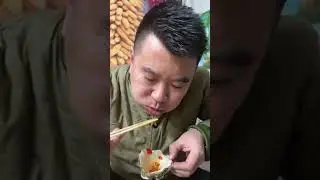 第一天上山干活回来，宝玉给做童年的美食。#新农人计划2023 #我的乡村生活 #乡村守护人 #农村生活 #抖音助农