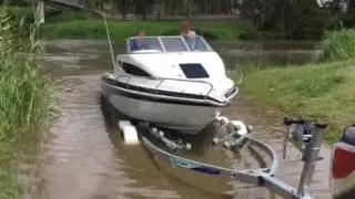 Supa Rolla Wide Series 5.7m with a Stejcraft