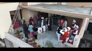 गुरु गोबिंद दोऊ खड़े काके लागू पाई 