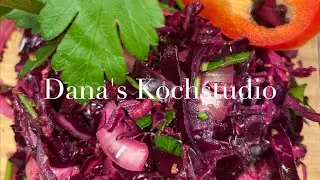 Rotkohlsalat. Rezept vom griechischen Restaurant. Noch nie besseren gegessen. Red cabbage salad