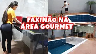 FAXINÃO NA ÁREA GOURMET 😍 + MESA MACIÇA DE 8 LUGARES 😱 + ENCHEMOS A PISCINA + ESTÁ LINDO 🤩