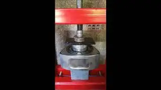07 05 2018 montage bearings MAZDA RX8