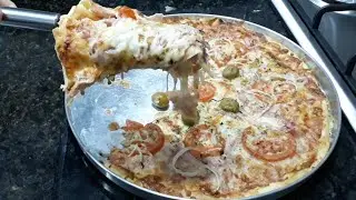 Como fazer DELICIOSA PIZZA COM MASSA DE PASTEL ( BORDA recheada com queijo)