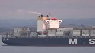 EVENING SHIP SPOTTING ON THE RIVER THAMES AT SOUTHEND