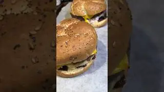 Burger maison 😋👍🏼 #homemade #homemadefood #homefoodlover #burgerlovers #hamburger #fastfood