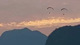 방비엥 일몰 광경. 액티비티 