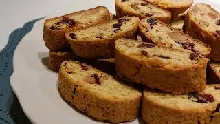 Easy Italian Biscotti with Cranberry & Almond - Perfect for Dunking!