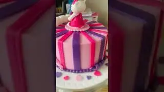 Hello kitty cake all hand made in house at Dee&rsquo;s designs ❤️