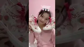 We think they&rsquo;re cute 🥺 #coolshoes #kawaiibox #vdaygifts