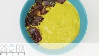 Spargeleintopf mit gebratenen Zwiebeln