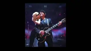 ROS&Eacute; kissed Bruno Mars on cheeks while Performing 'APT' at Grammys 2026