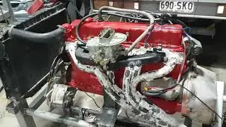 9 port Holden 202 Yella terra head