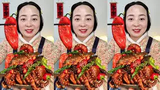 Let’s Eat Show Satisfying Fried Squid, Pork Belly with Pickled Peppers & Crispy Bacon
