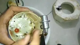 How to replace fuel filter in Hyundai i20.