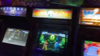 Chill music and arcade games, Arcade footage from Wayback's Arcade. Great arcades in the South.
