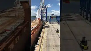 Time-lapse of RTG Crane Unloaded from Vessel at SC Ports