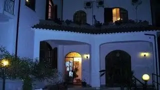 Residence Gnura Momma, Locri, Italy