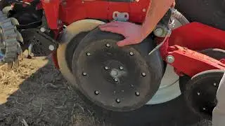 9800 VE Series White Planters Row Unit