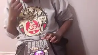SP 404 and interpretive hands session ( A Weirdos Theme and Valley Boi)