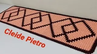 Caminho de mesa de crochê/ Passadeira de crochê/ Tapete de crochê