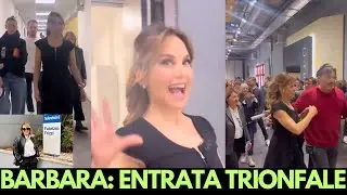 BARBARA D'URSO dietro le quinte: tensione generale e trambusto prima di DOMENICA IN ❤️