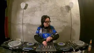 Myss Leta Live