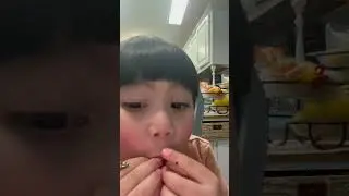 #seaweed # #viralshort #viral #viralvideo #youtubeshorts #babies #toddlers #foodie #foodlover
