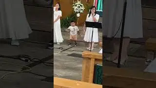 This is how an innocent child praising the Lord #elshaddaisong  #catholic  #praisethelord