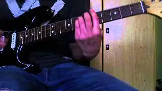 Destruccion V8, primer guitarra