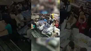 POV: It's Black Friday in 2008 #funny #memes #funnymemes #blackfriday #shopping #savemoney