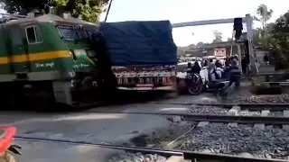 A Train Collided with a Truck 🚉🚂😱