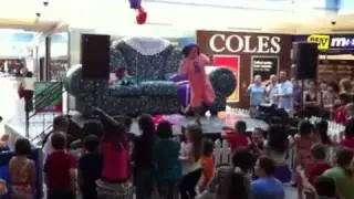 Big Comfy Couch Loonette and Molly perform Jump for Joy Live!