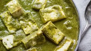 पालक पनीर बनाने का आसान तरीका | घर पर बनाएं स्वादिष्ट पालक पनीर की सब्जी